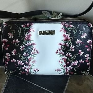 Reaction Kenneth Cole Purse